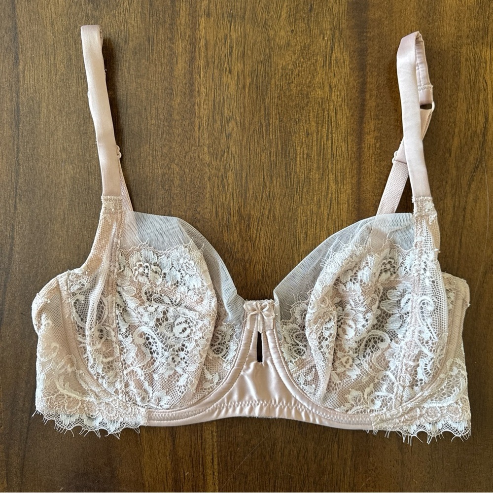 Wacoal Center Stage Satin Lace Mesh Underwire Bra 855323 32D Beige Nude